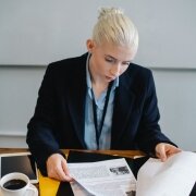 Как работать по франшизе: как люди покупают чужой бизнес и успешно работают?
